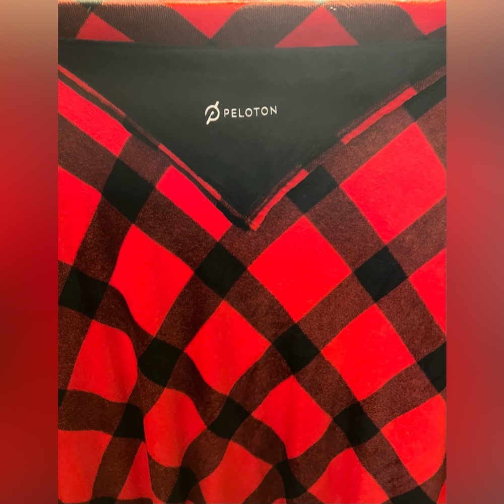 Peloton Christmas season plaid hood blanket . New and rare .